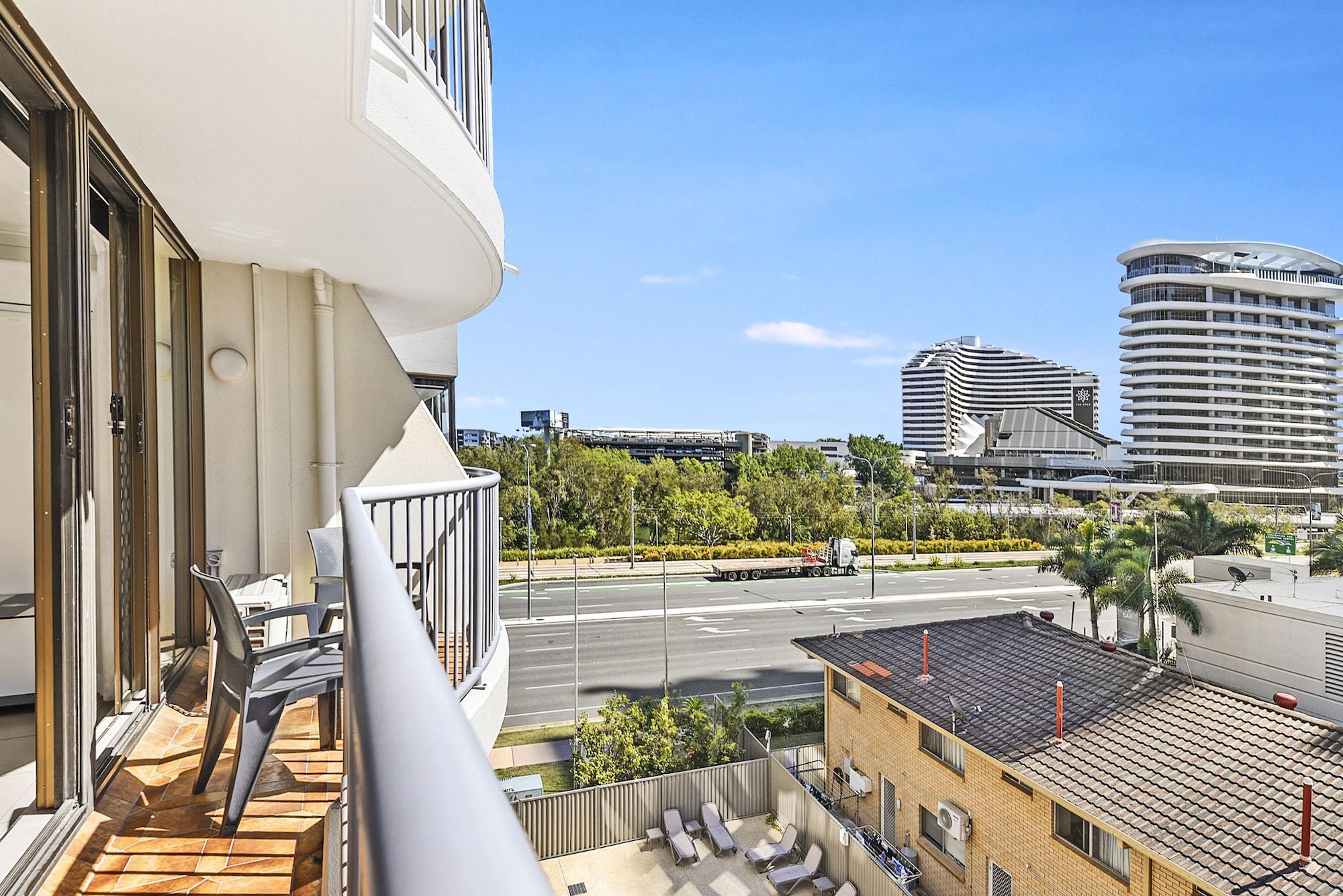 Broadbeach Travel Inn Apartments Gold Coast Buitenkant foto