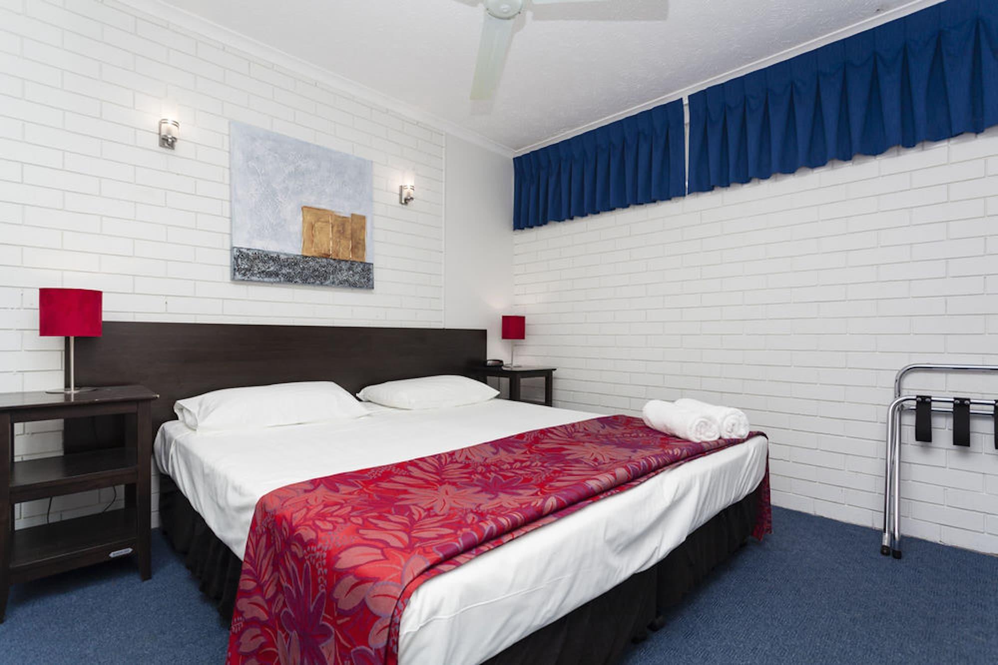 Broadbeach Travel Inn Apartments Gold Coast Buitenkant foto