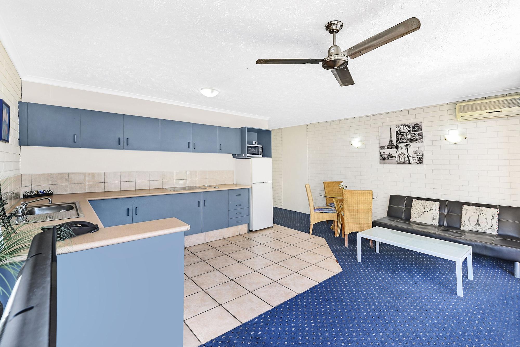 Broadbeach Travel Inn Apartments Gold Coast Buitenkant foto