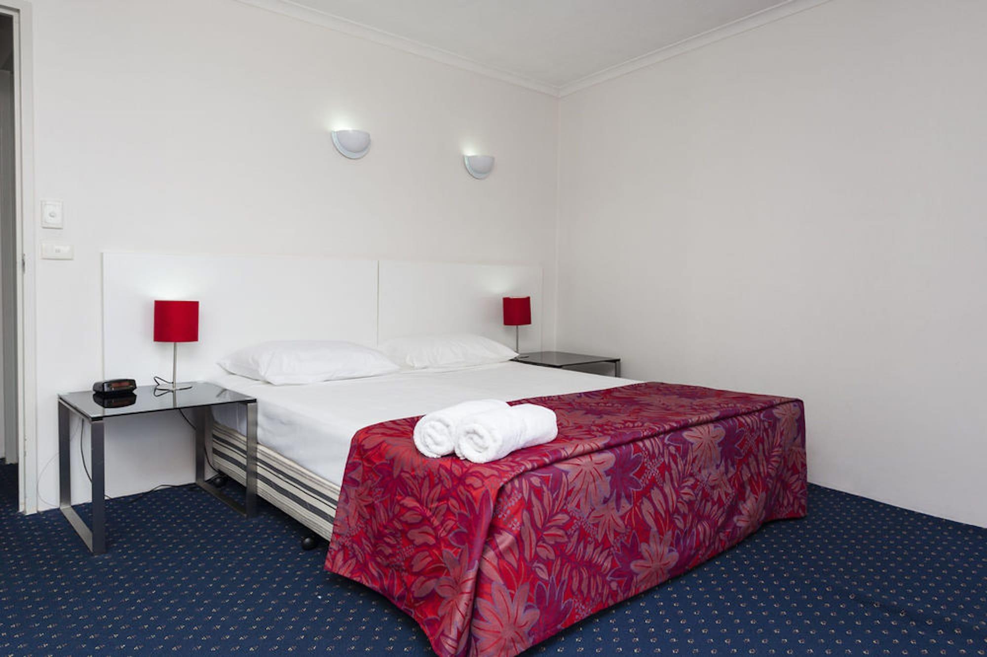 Broadbeach Travel Inn Apartments Gold Coast Buitenkant foto