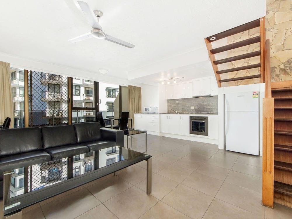 Broadbeach Travel Inn Apartments Gold Coast Buitenkant foto