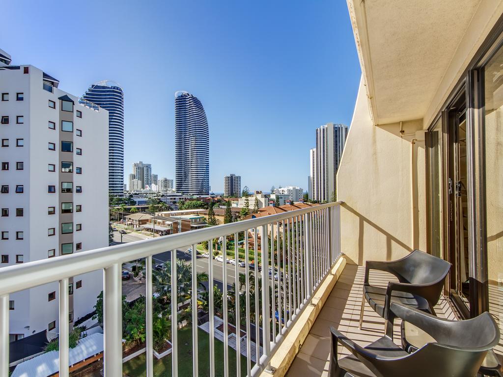 Broadbeach Travel Inn Apartments Gold Coast Buitenkant foto