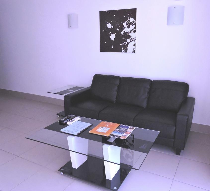 Broadbeach Travel Inn Apartments Gold Coast Buitenkant foto