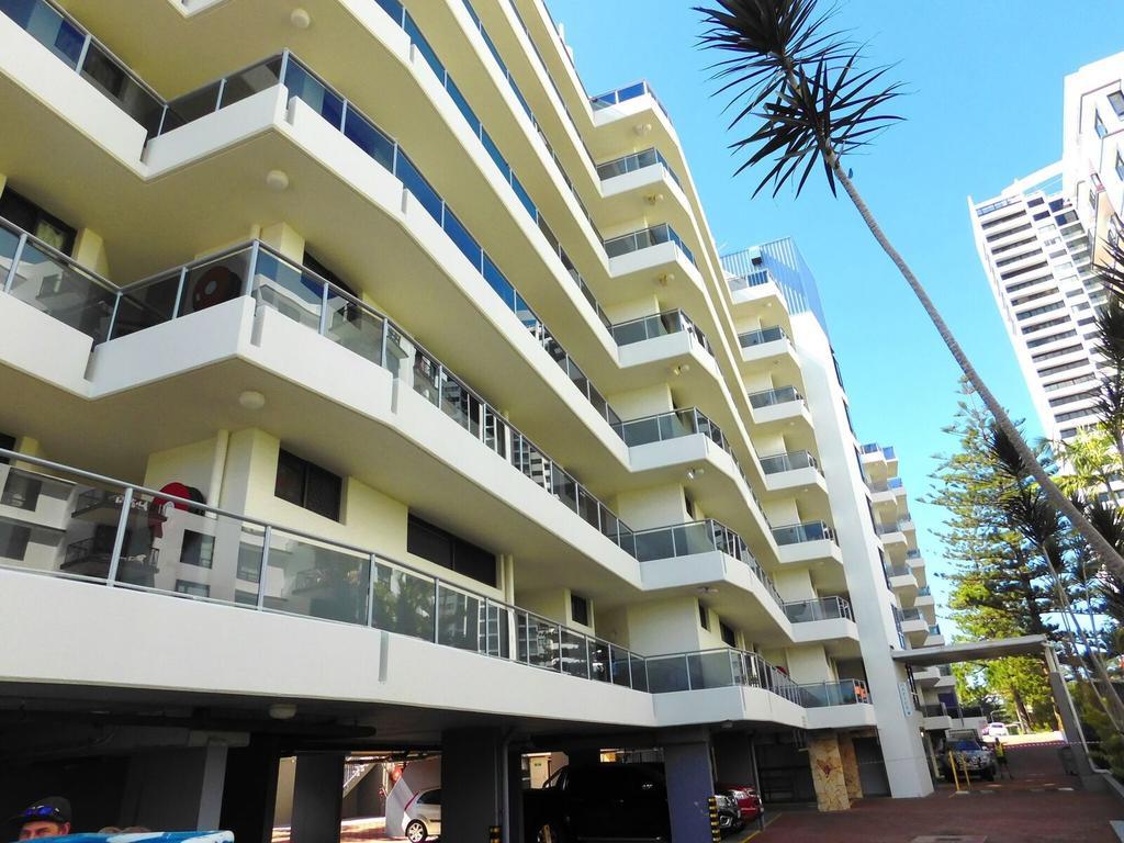 Broadbeach Travel Inn Apartments Gold Coast Buitenkant foto