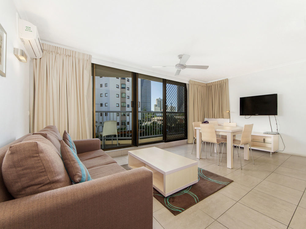 Broadbeach Travel Inn Apartments Gold Coast Buitenkant foto