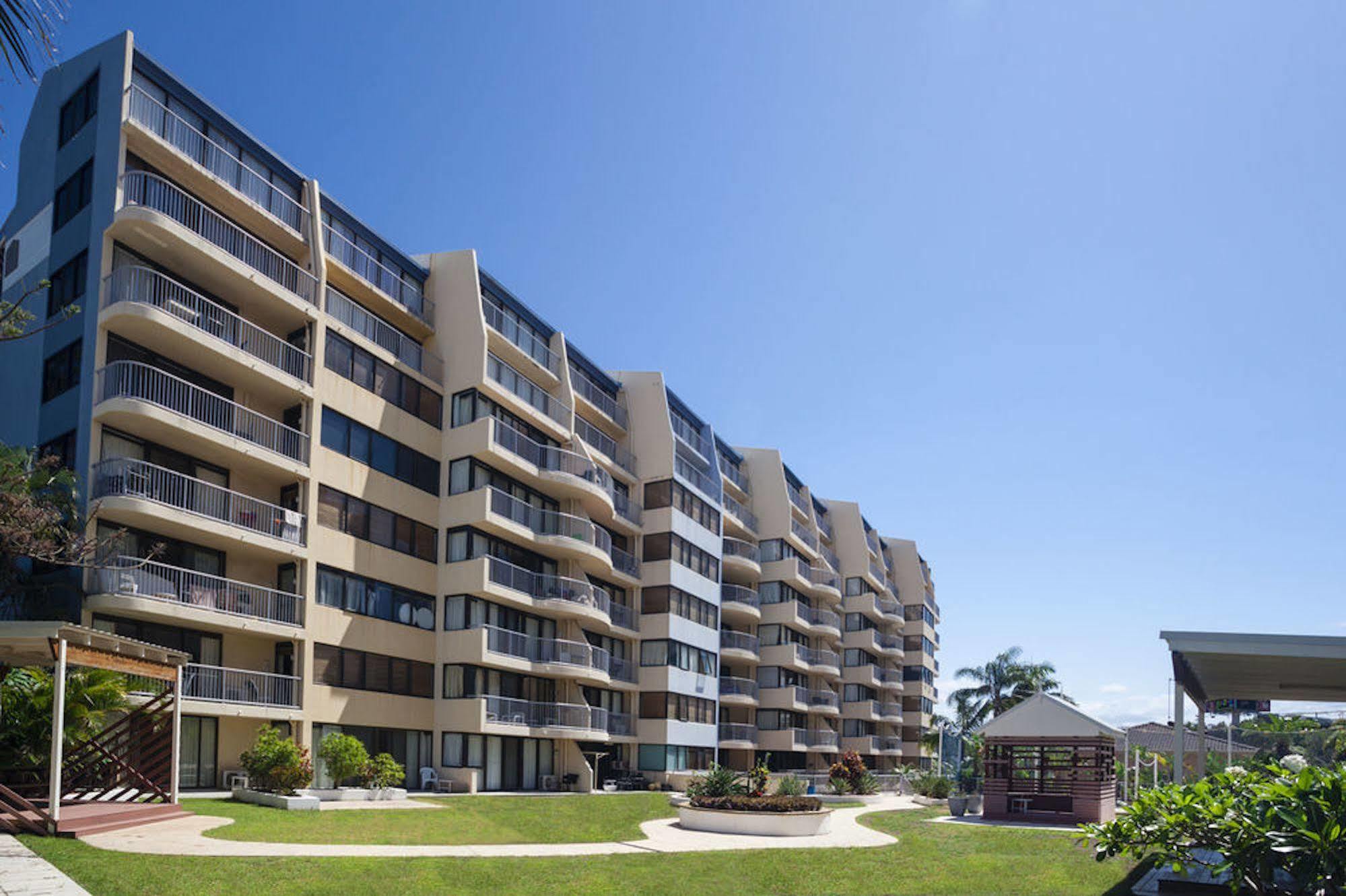 Broadbeach Travel Inn Apartments Gold Coast Buitenkant foto